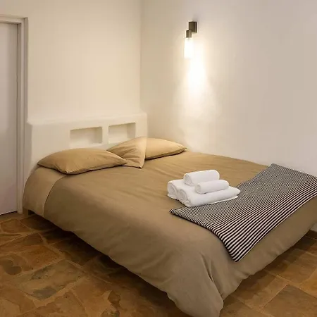 Traditional Valia Ermoupolis - Syros Vaporia * Ermoupoli